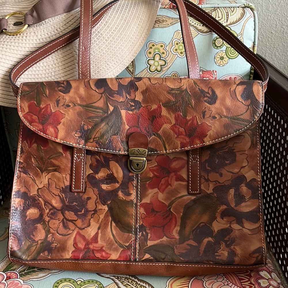 Patricia Nash leather shoulder bag